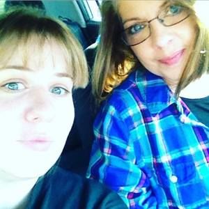 Meet your Posher, Leona